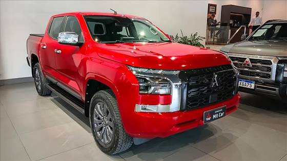 MITSUBISHI TRITON 2.4 BITURBO DIESEL CD HPE 4X4 AUTOMÁTICO