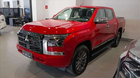 MITSUBISHI-TRITON-2025