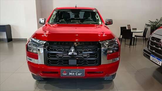 MITSUBISHI-TRITON-2025