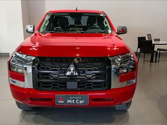 MITSUBISHI-TRITON-2.4 BITURBO DIESEL CD HPE 4X4 AUTOMÁTICO MITSUBISHI-TRITON-2025