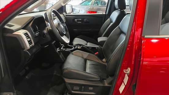 MITSUBISHI-TRITON-2025