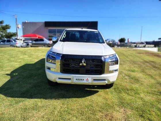 MITSUBISHI TRITON 2.4 BITURBO DIESEL CD HPE 4X4 AUTOMÁTICO