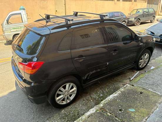 MITSUBISHI-ASX-2010