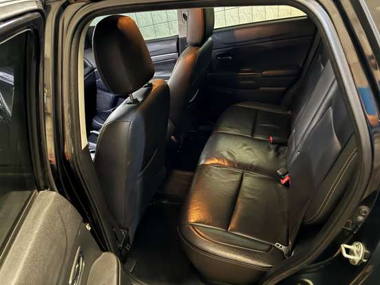 MITSUBISHI-ASX-2010