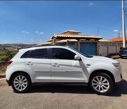 MITSUBISHI-ASX-2014