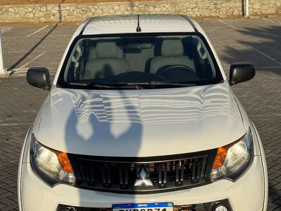 MITSUBISHI-L200 TRITON-2.4 16V TURBO DIESEL GL CD 4X4 MANUAL MITSUBISHI-L200 TRITON-2022