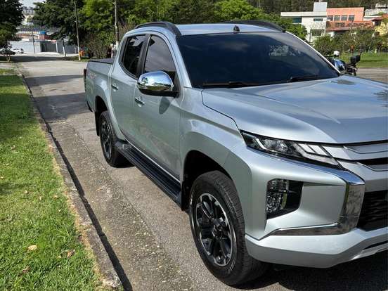 MITSUBISHI-L200 TRITON-2.4 16V TURBO DIESEL SPORT HPE CD 4P 4X4 AUTOMÁTICO MITSUBISHI-L200 TRITON-2023