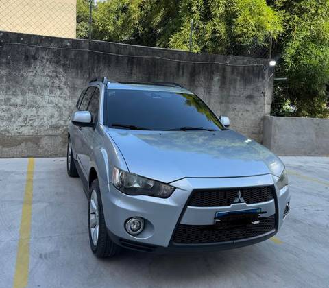 MITSUBISHI OUTLANDER 2.0 16V GASOLINA 4P AUTOMÁTICO