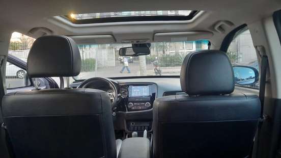 MITSUBISHI-OUTLANDER-2016