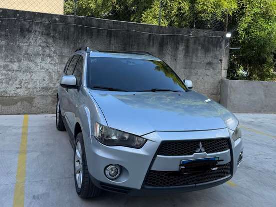 MITSUBISHI-OUTLANDER-2.0 16V GASOLINA 4P AUTOMÁTICO MITSUBISHI-OUTLANDER-2012