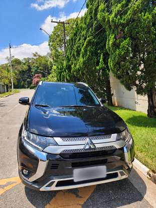 MITSUBISHI-OUTLANDER-2.2 MIVEC DI-D DIESEL HPE-S AWD AUTOMÁTICO MITSUBISHI-OUTLANDER-2018
