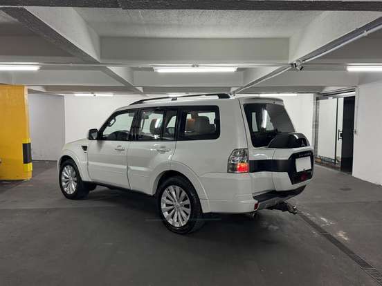 MITSUBISHI-PAJERO FULL-2014