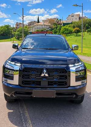 MITSUBISHI-TRITON-2026