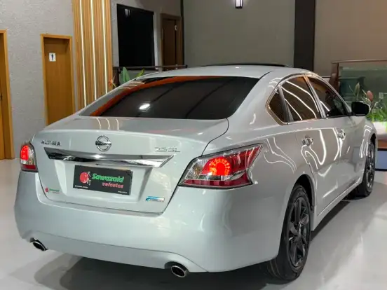 NISSAN-ALTIMA-2.5 SL 16V GASOLINA 4P AUTOMÁTICO NISSAN-ALTIMA-2013
