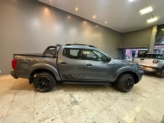 NISSAN-FRONTIER-2022
