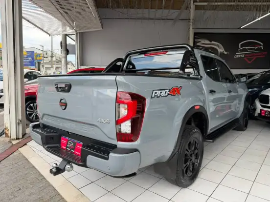 NISSAN-FRONTIER-2022