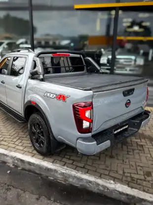 NISSAN-FRONTIER-2022