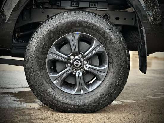 NISSAN-FRONTIER-2020