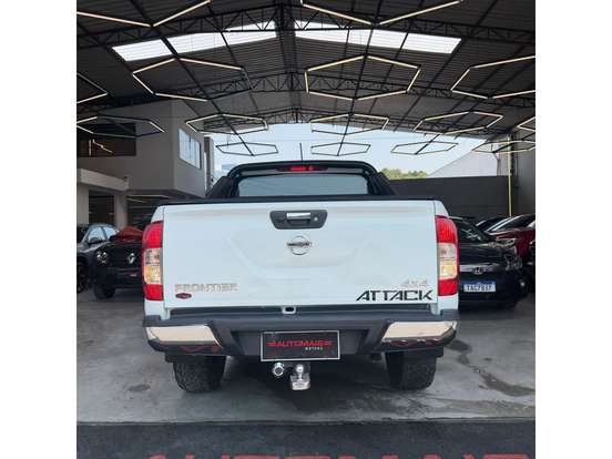 NISSAN-FRONTIER-2021