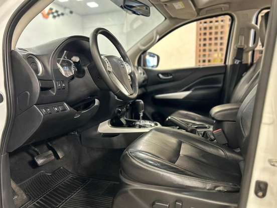 NISSAN-FRONTIER-2.3 16V TURBO DIESEL LE CD 4X4 AUTOMÁTICO NISSAN-FRONTIER-2018