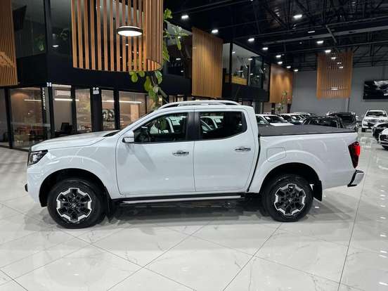 NISSAN-FRONTIER-2022