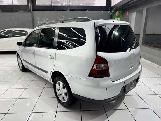 NISSAN-GRAND LIVINA-2010