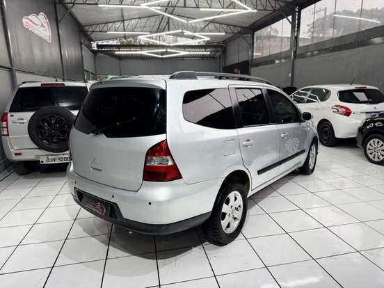 NISSAN-GRAND LIVINA-1.8 S 16V FLEX 4P AUTOMÁTICO NISSAN-GRAND LIVINA-2010