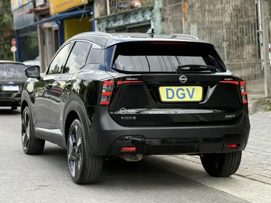 NISSAN-KICKS-2025