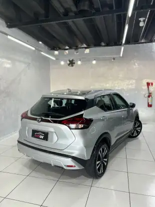 NISSAN-KICKS-2023
