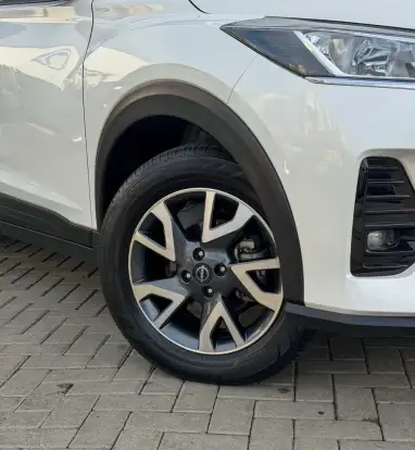 NISSAN-KICKS-2024