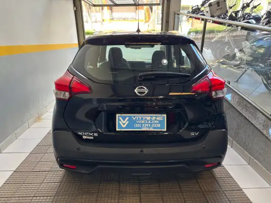 NISSAN-KICKS-2020