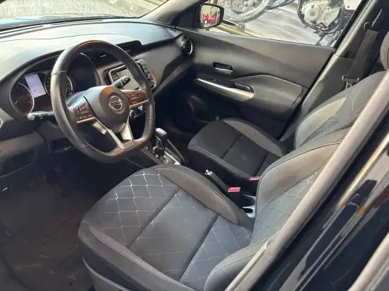 NISSAN-KICKS-2020
