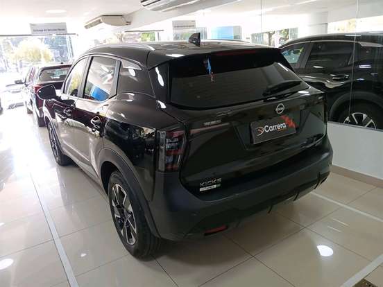 NISSAN-KICKS-2025