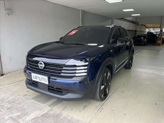 NISSAN-KICKS-2025