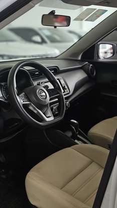 NISSAN-KICKS-2023