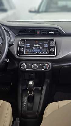 NISSAN-KICKS-2023