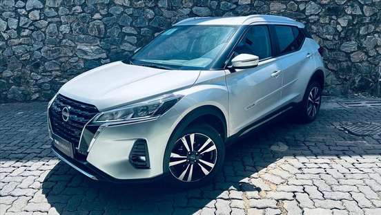 NISSAN-KICKS-2023
