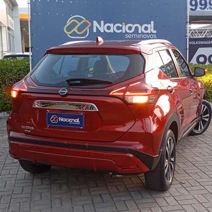 NISSAN-KICKS-2023
