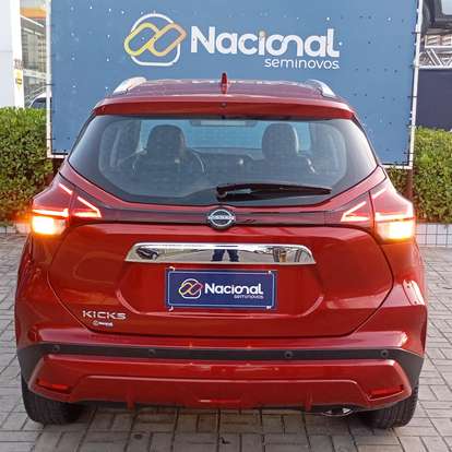NISSAN-KICKS-2023