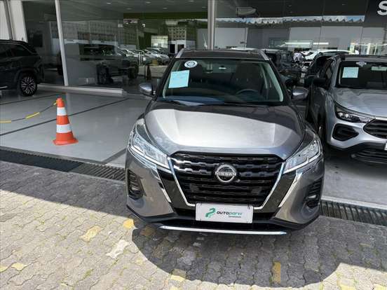NISSAN-KICKS-2024