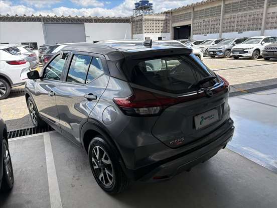 NISSAN-KICKS-2024