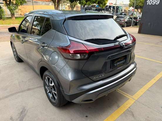 NISSAN-KICKS-2024