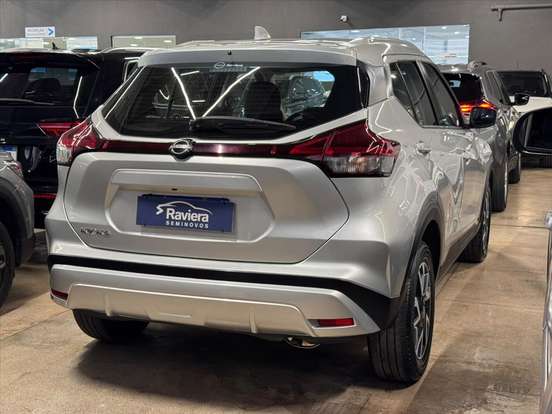 NISSAN-KICKS-2023