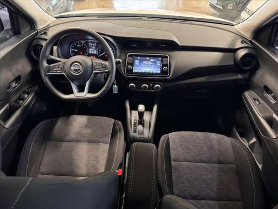 NISSAN-KICKS-2023