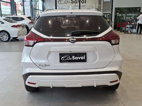 NISSAN-KICKS-2024