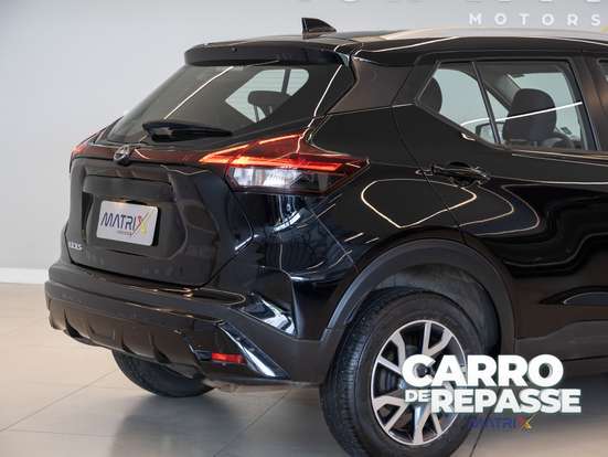 NISSAN-KICKS-2023