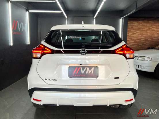 NISSAN-KICKS-2024