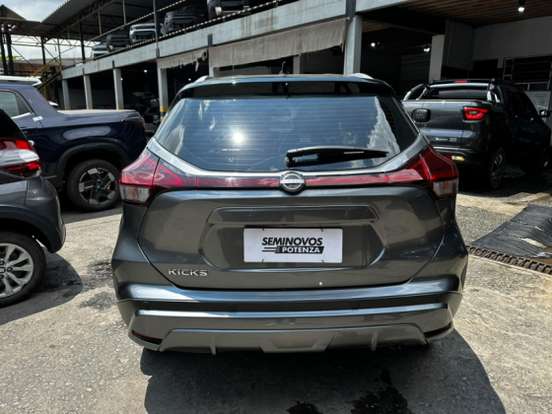 NISSAN-KICKS-2023
