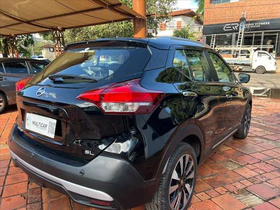 NISSAN-KICKS-2018