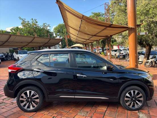 NISSAN-KICKS-2018